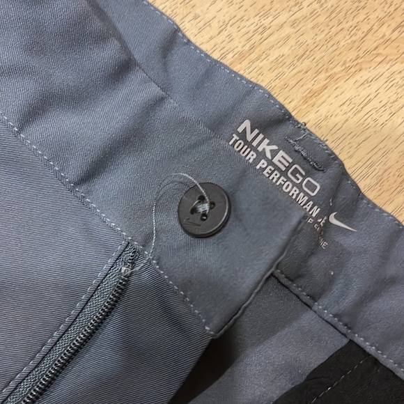 Nike DRI-FIT Golf Shorts - Picture 3 of 4